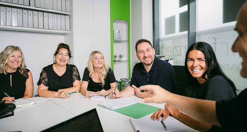 Fairsichert-Teambesprechung-Versicherungsmakler Fairsichert Teambesprechung Versicherungsmakler